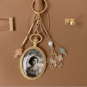 LUXURY MYSTICAL BAG CHARM VICTORIAN COACH BIRKIN JACKIE KENNEDY FIRST LADY POTUS